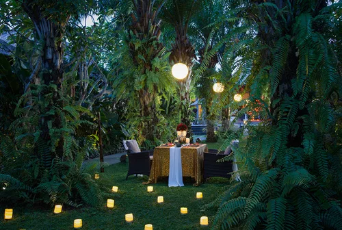 Romantic Escape image 2