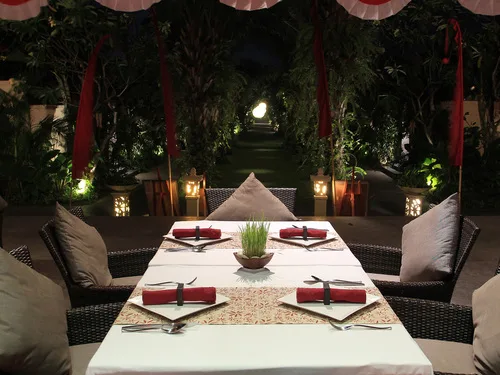 Mahagiri Garden Restaurant